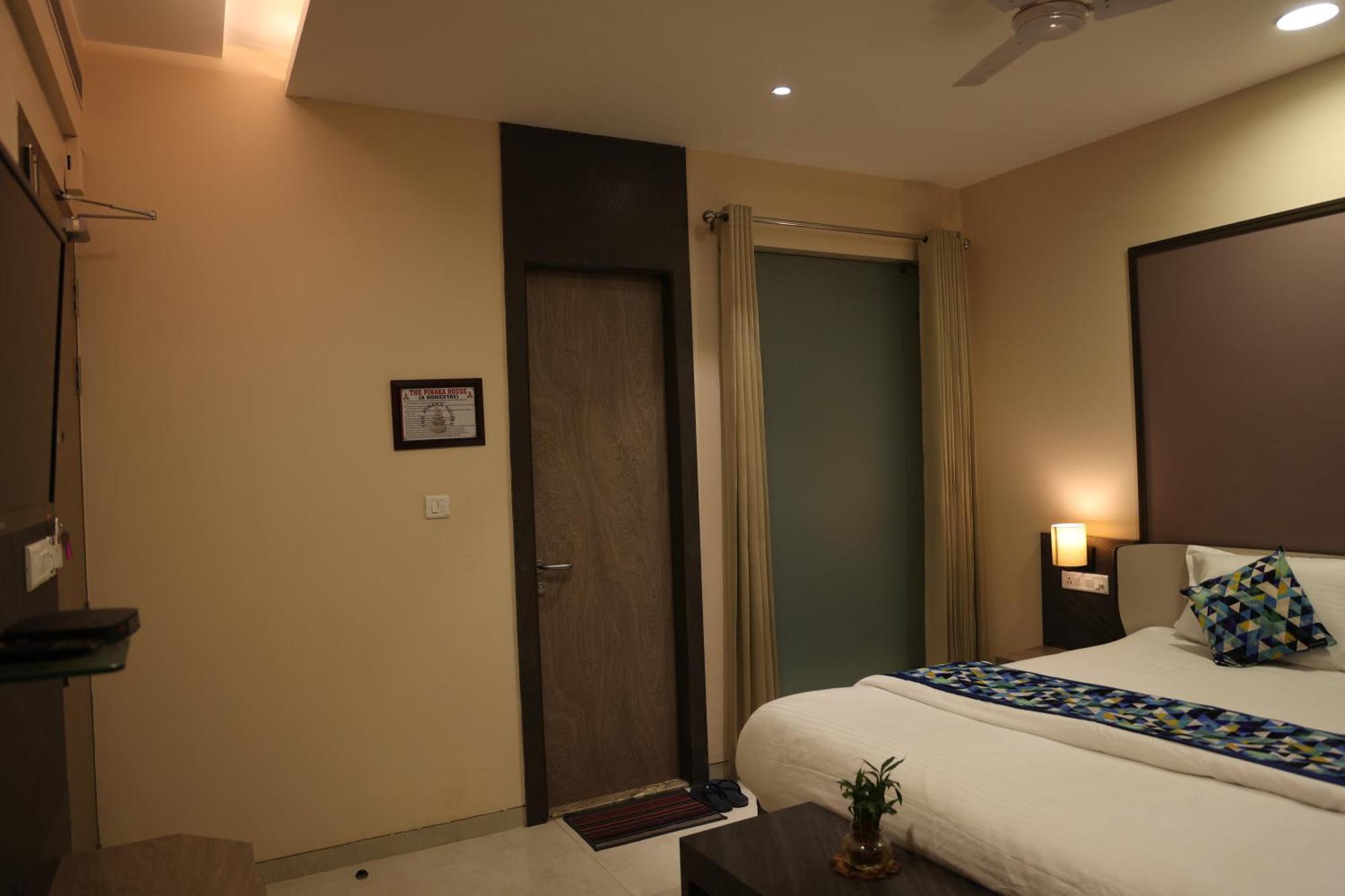 Hotel Pinaka Inn Lucknow Exteriör bild