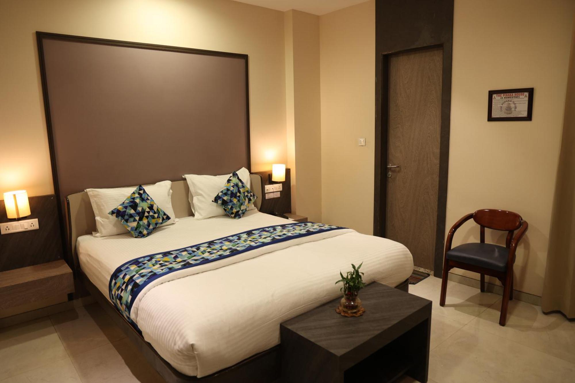 Hotel Pinaka Inn Lucknow Exteriör bild