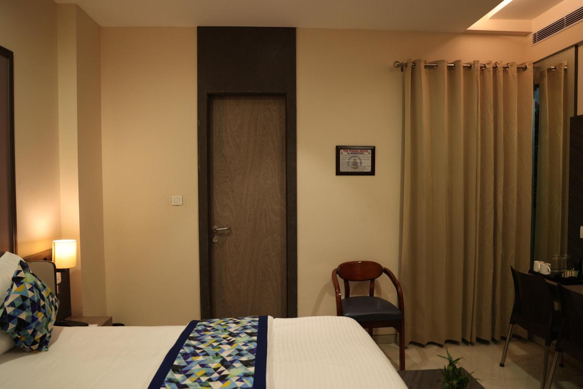 Hotel Pinaka Inn Lucknow Exteriör bild