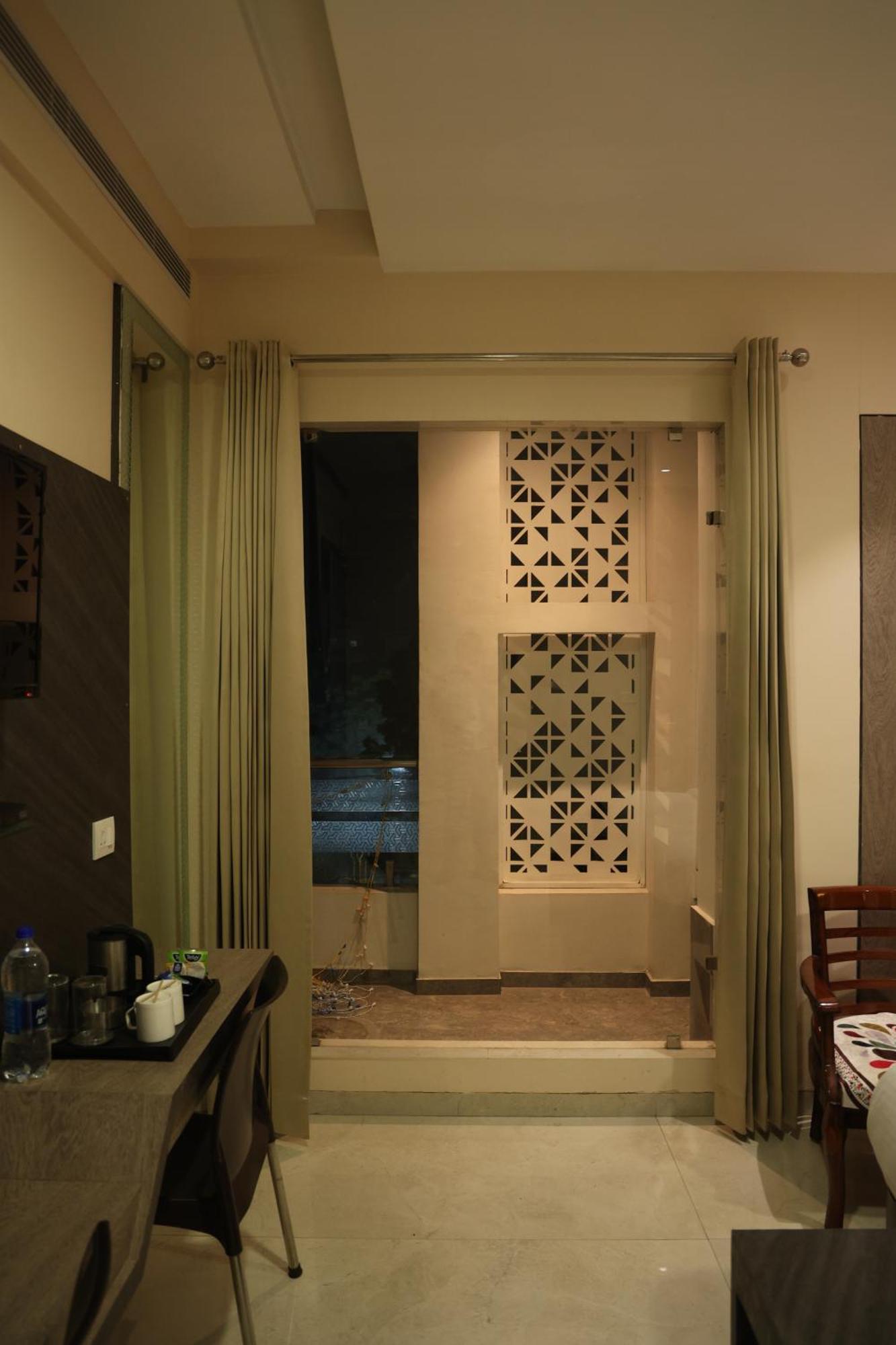 Hotel Pinaka Inn Lucknow Exteriör bild