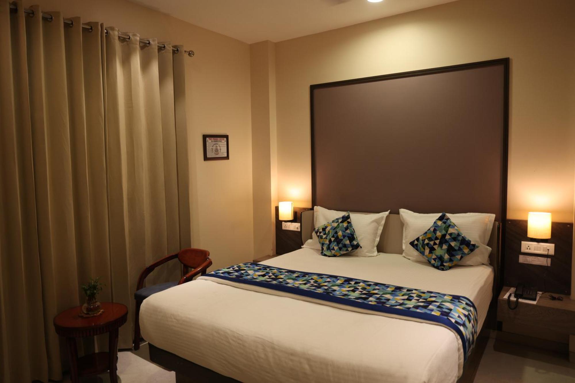 Hotel Pinaka Inn Lucknow Exteriör bild